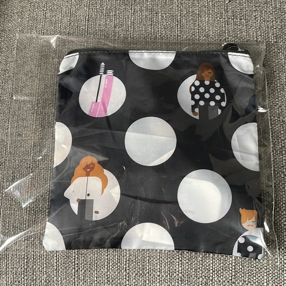 New ✨ Mixed Dark Tone Foundation - Sephora Sampler Bag - Picture 12 of 12